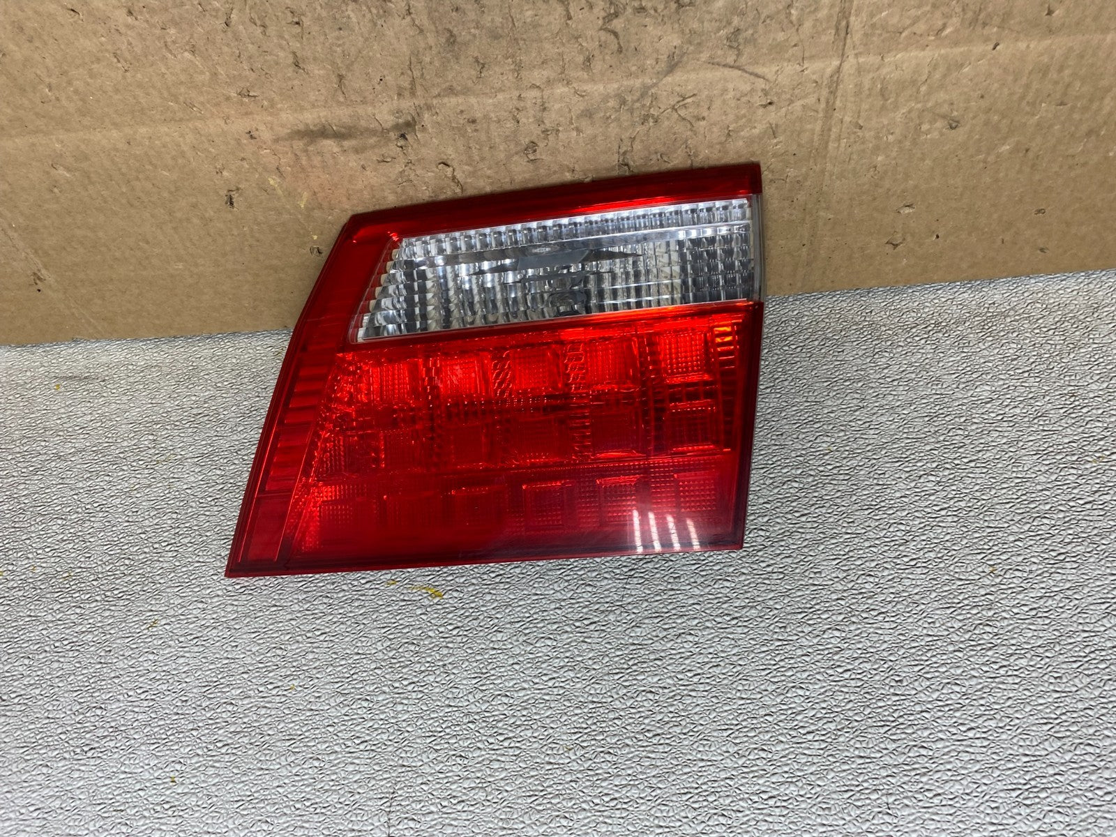 2005 2006 2007 Honda Odyssey Inner Right Passenger RH Tail Light Z1142 DW0