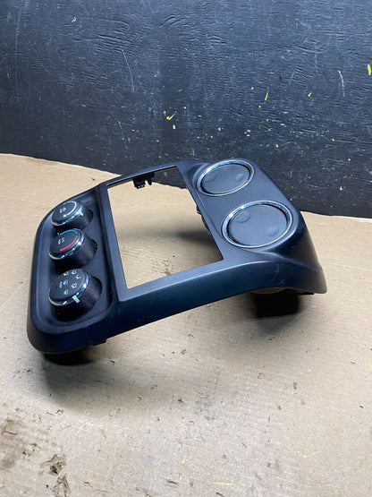 2011 to 2017 Jeep Compass Dash Climate Temperature Control Radio Bezel r2806 DG2