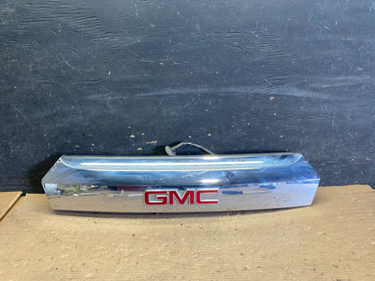 2011-2015 GMC Terrain Tailgate Liftgate Chrome Finish Molding Camera S3368 DG0