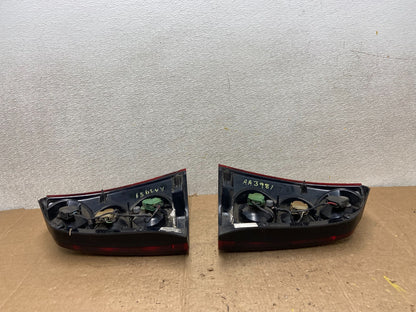 2005 2006 Mazda Tribute Left+Right Side Tail Lights AA3981 DW6