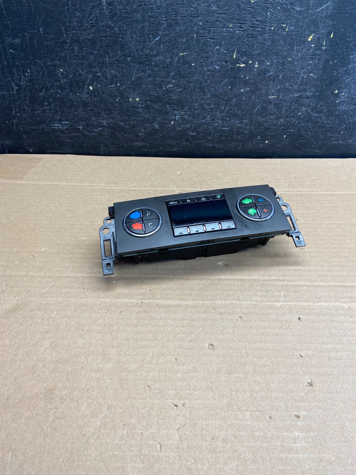 2007-2011 GMC Yukon Tahoe Automatic Climate Temperature Temp Control AG5058 DG3