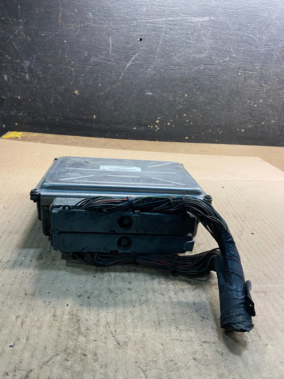2003 Chevrolet Silverado Engine Control Unit Module ECM ECU Z4957 DG1