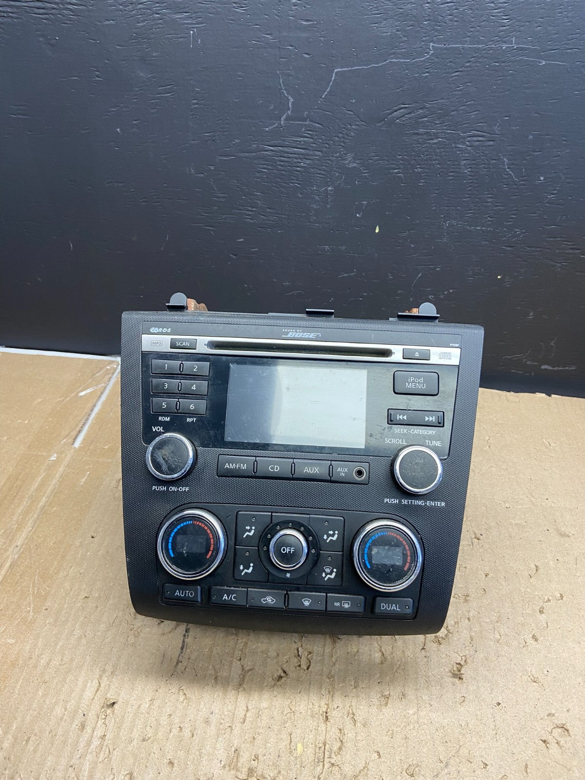 2010 to 2012 Nissan Altima Radio Cd Mp3 Player AUX Climate Control ab5744 DG0