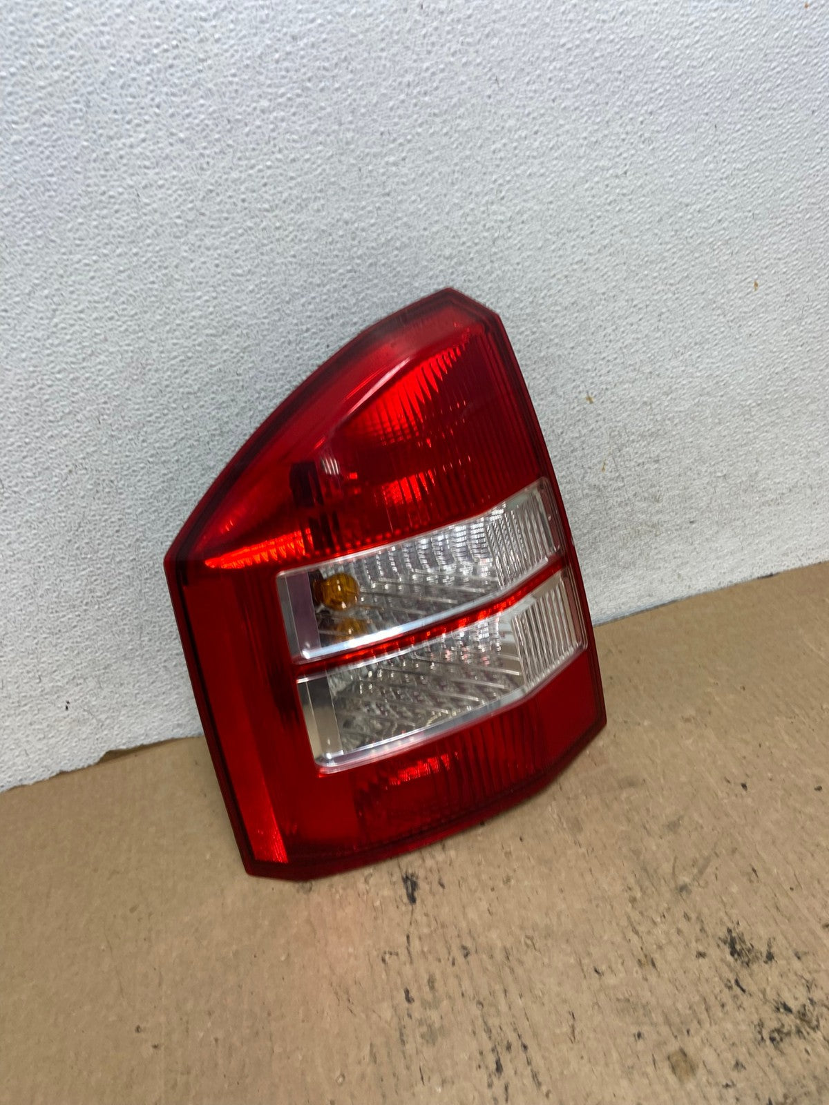 2007 2008 2009 2010 Jeep Compass Left Driver LH Side Tail Light AG2512 LK2