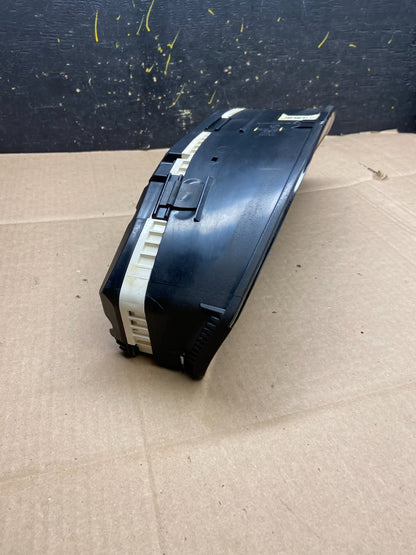 1997 - 2002 Mercedes S320 Instrument Cluster Speedometer Y2100  DG2