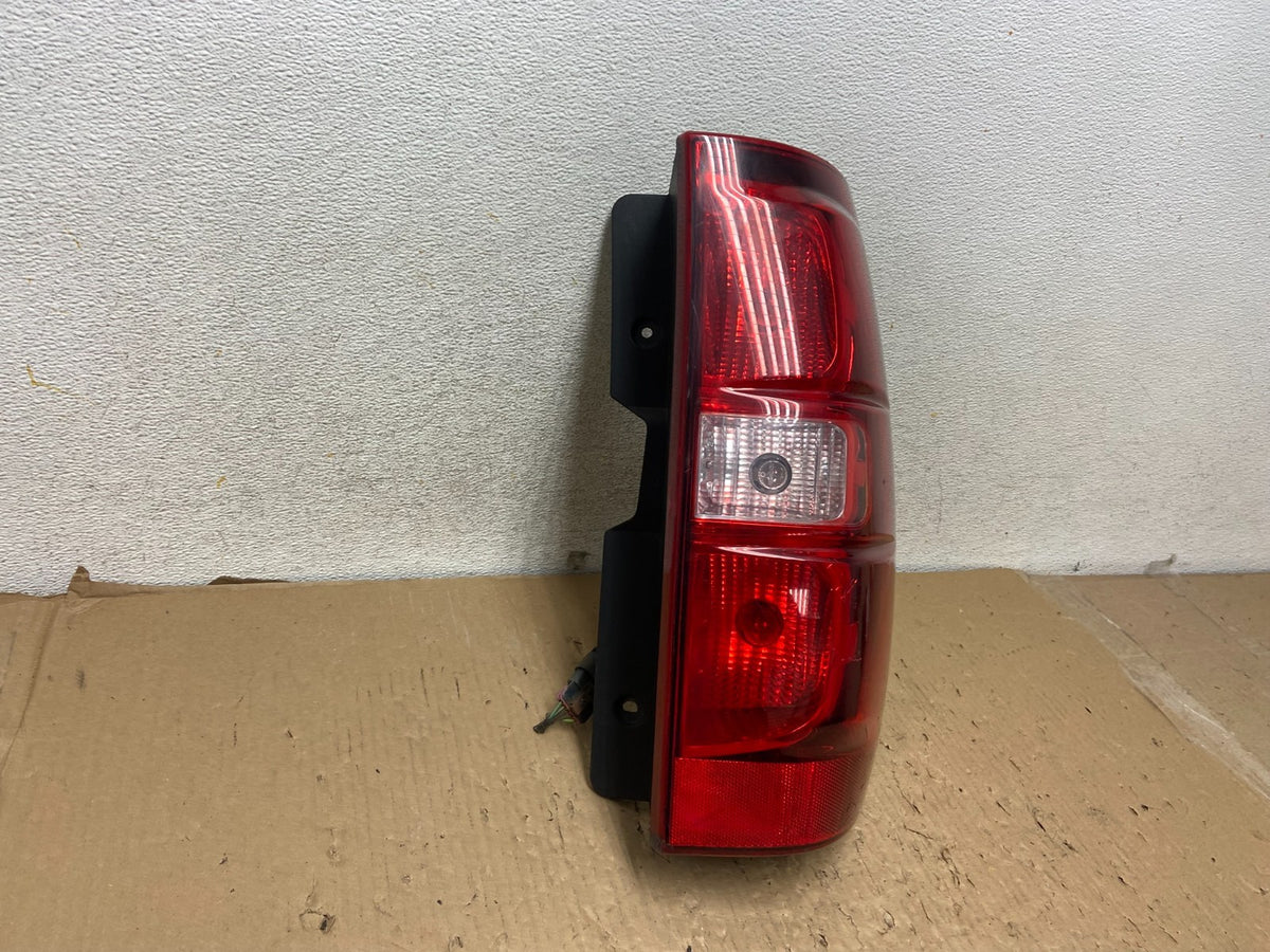 2008-2014 Chevrolet Tahoe Suburban Right Passenger Rh Tail Light AH2886 LK1