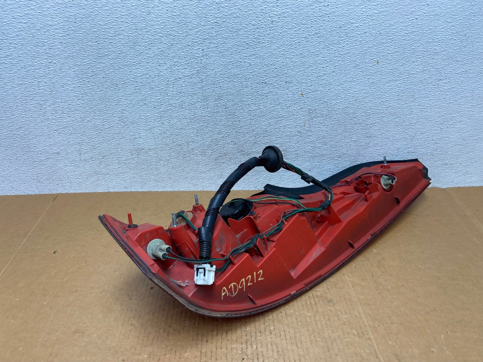 2003 - 2005 Infiniti G35 Coupe Right Passenger Rh Outer Tail Light AD9212 LK6