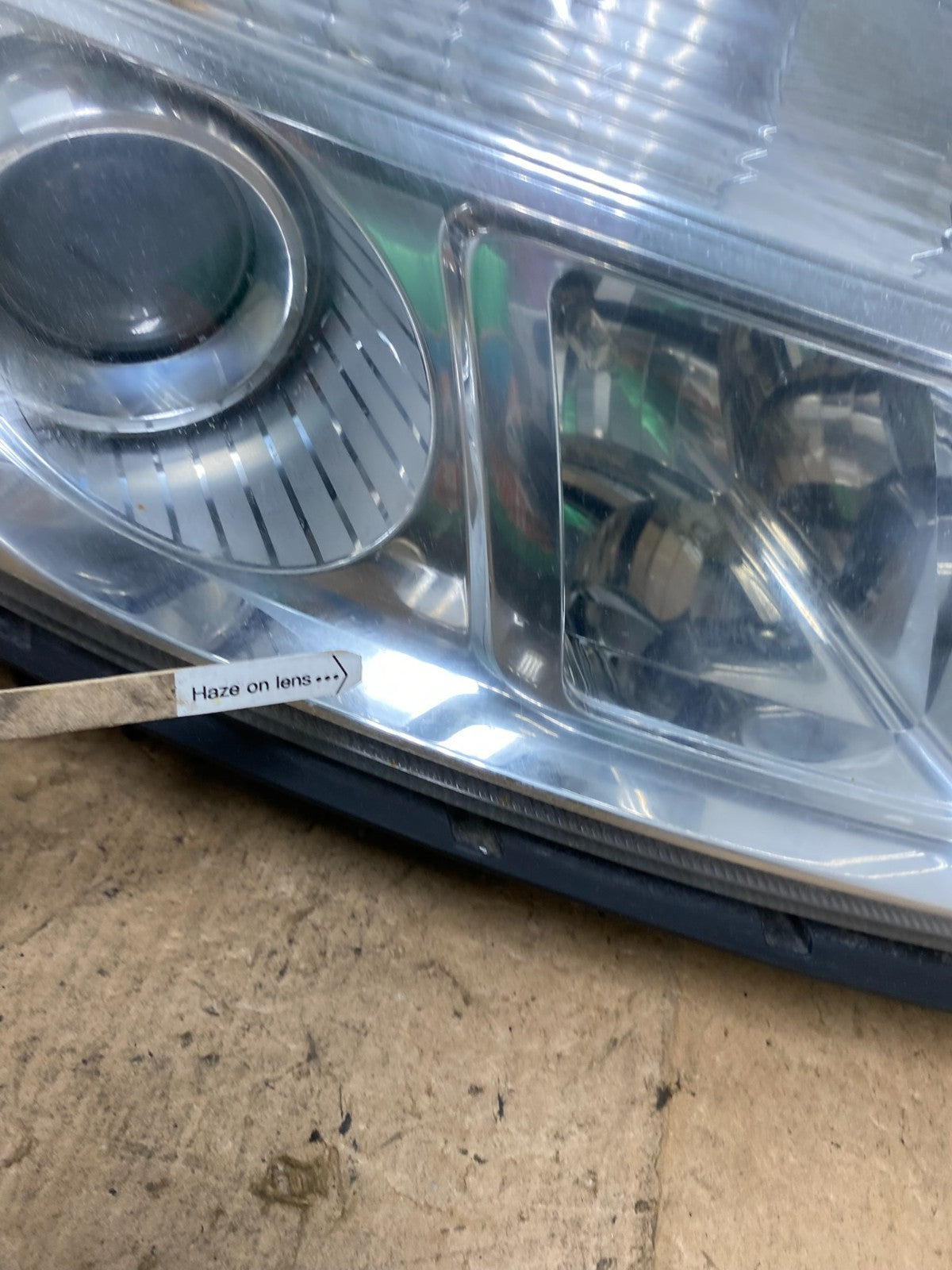 2008 to 2009 Mercury Sable Right Passenger Side Halogen Headlight AD0526 DG4