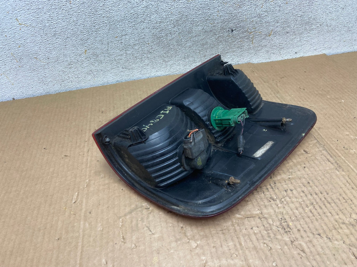 2004 to 2008 Ford F150 F-150 Right Passenger RH Side Tail Light AI6849 LK4