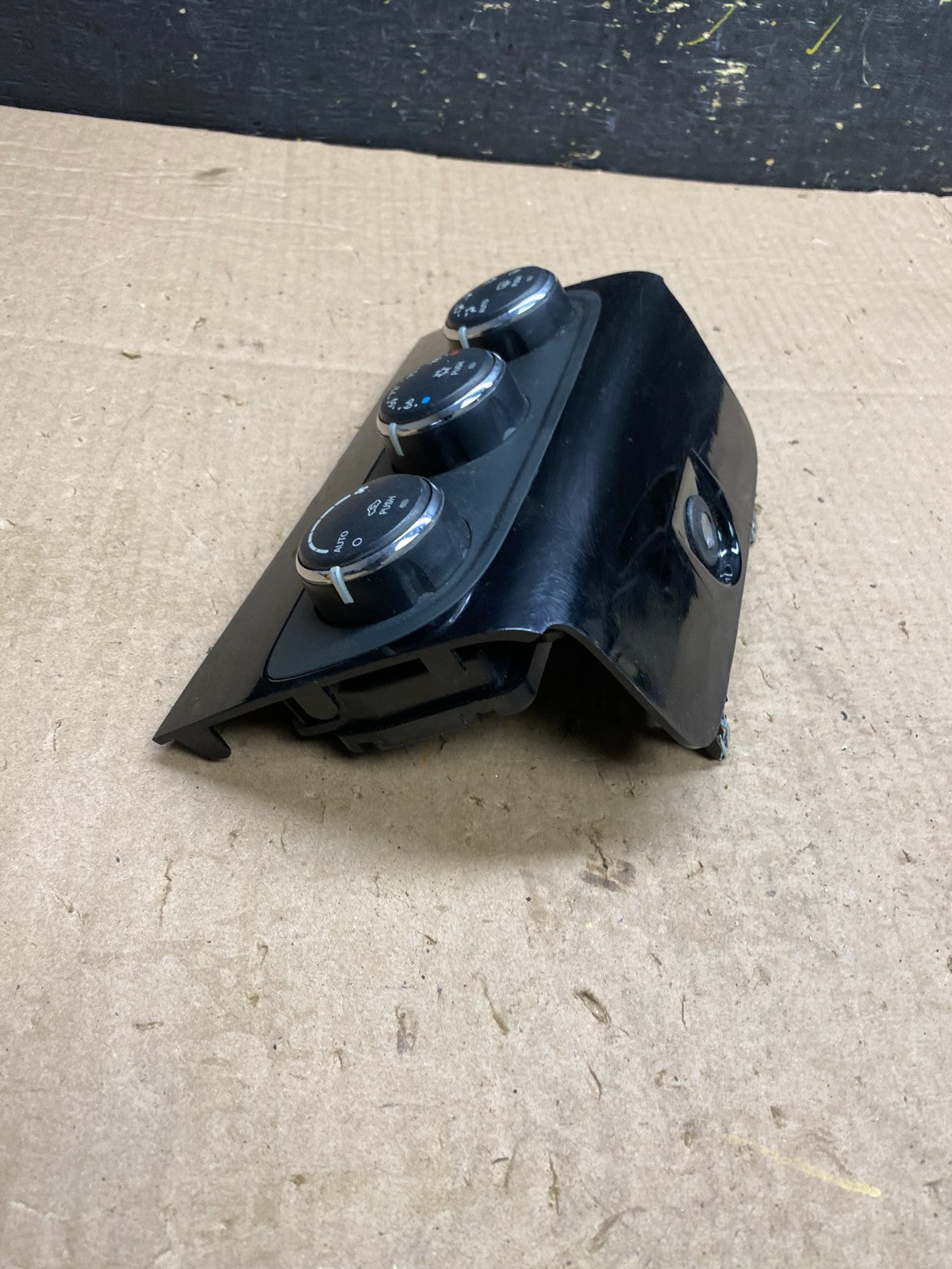 2011-2014 Chrysler 200 Heater AC Climate Switch Temperature Control z0170 DG2