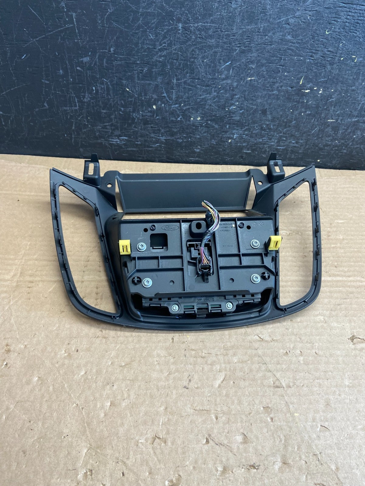 2013 2014 2015 2016 Ford Escape Dash Radio Control Panel Bezel af2567 DG4