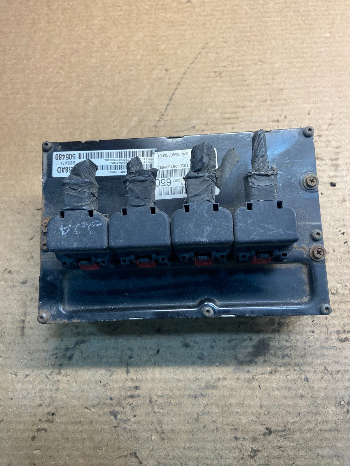 2006 Chrysler Town Country Caravan 3.3L Engine Control ECU p05094658ad AA0819 DG2