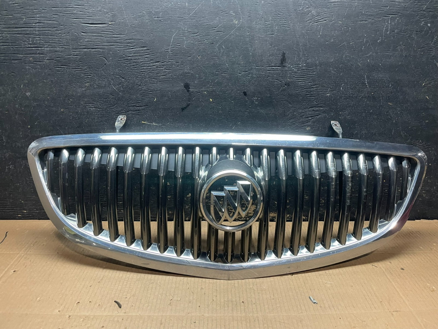 2008 to 2012 Buick Enclave Front Upper Grill Grille Oem y1807 DG0