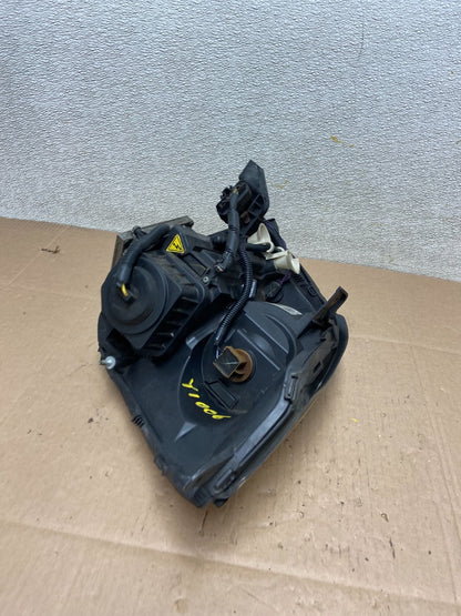 2006 to 2011 Cadillac DTS Right Passenger RH Side Xenon Hid Headlight OEM Y10067