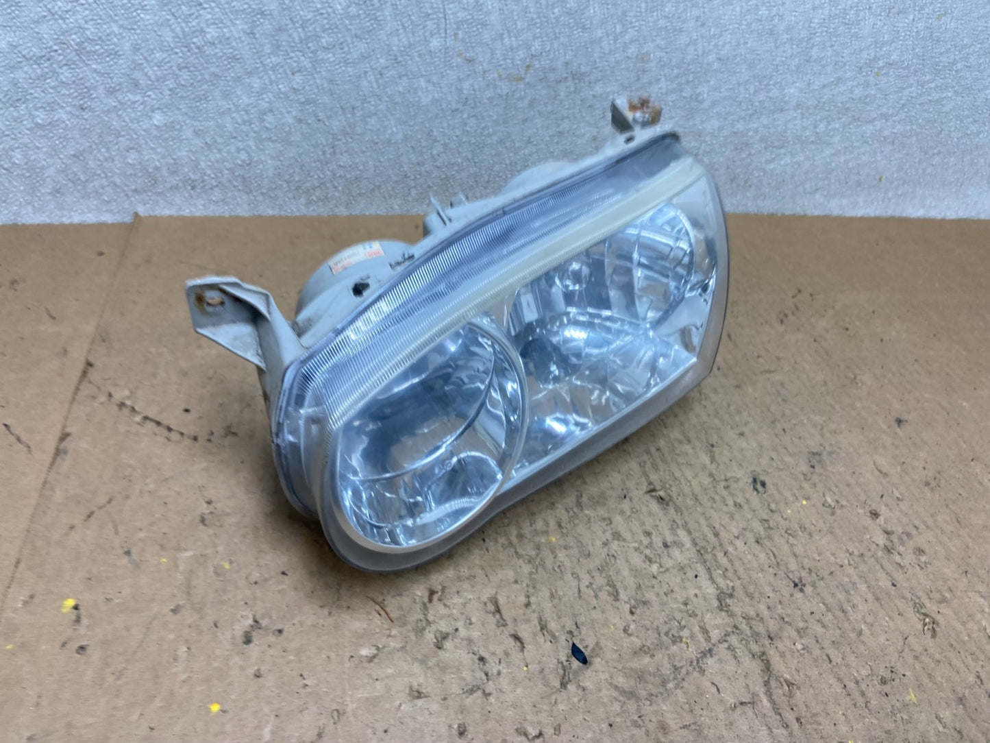 2001 2002 Toyota Corolla Left Driver LH Side Halogen Headlight Oem AA0155 DW2