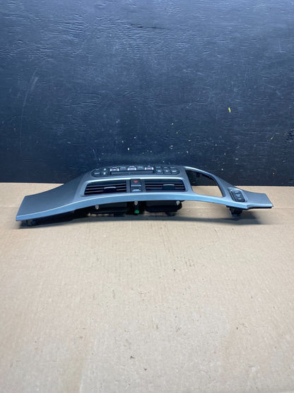 2005 to 2010 Honda Odyssey  Radio Climate Control Dash Trim Bezel O3636 PS3