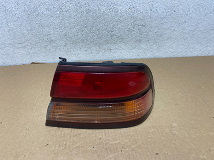 1996 - 1997 Infiniti i30 Right Passenger Rh Side Tail Light AF7341 DG0