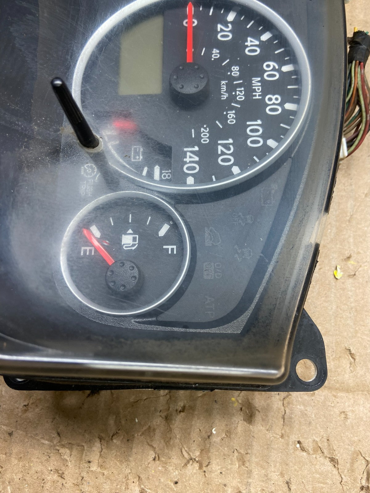 2005 to 2012 Nissan Pathfinder Xterra Frontier Speedometer Cluster Gauge V14126