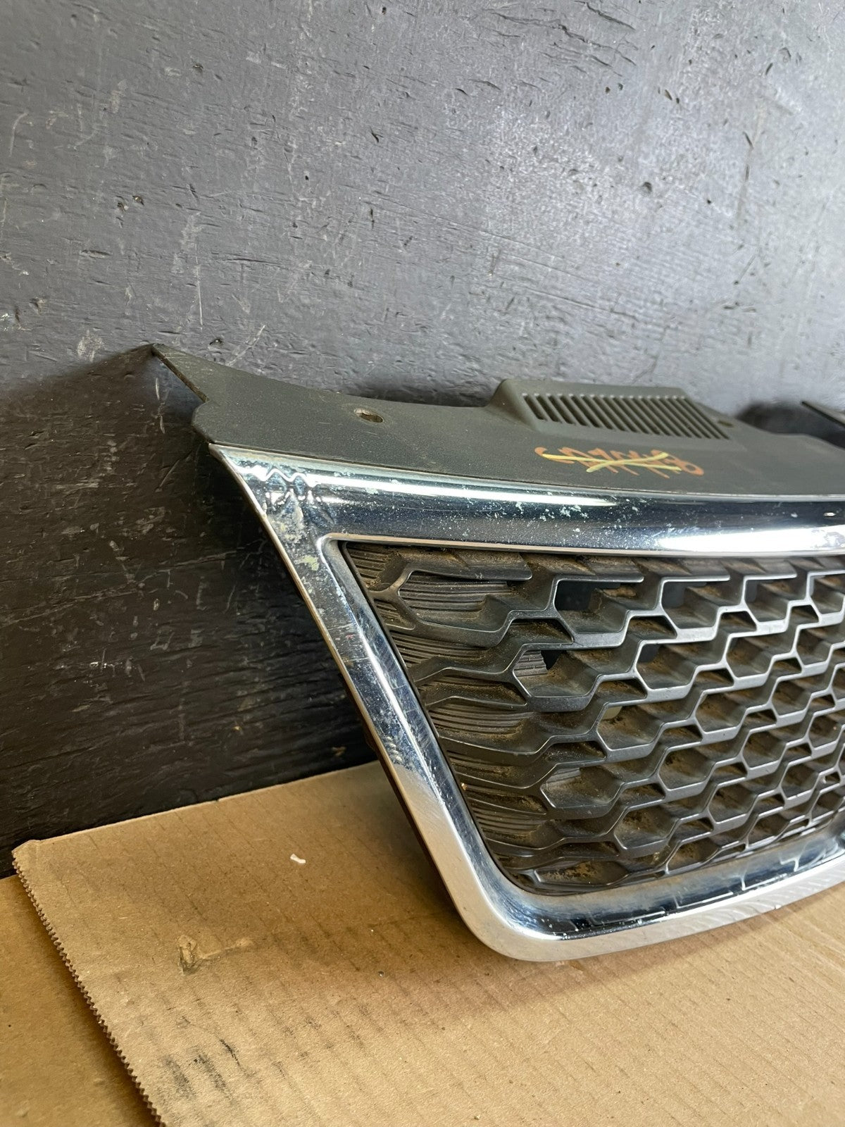 2010 to 2013 Kia Forte Koup Black Front Upper Bumper Grill Grille AC2052 DG2