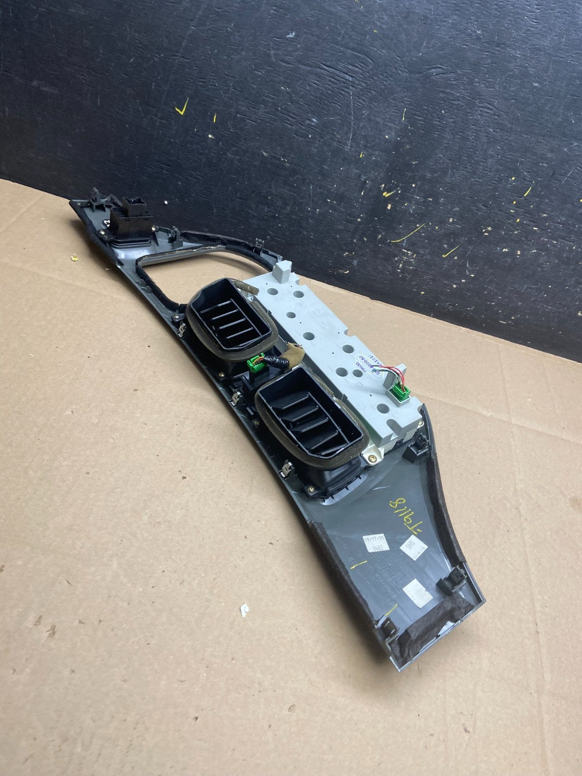 2005 to 2010 Honda Odyssey Radio Climate Control Dash Trim Bezel T9117 DG3