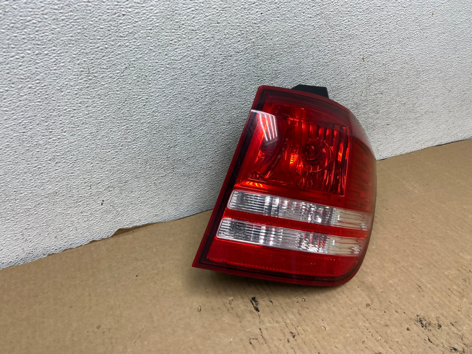 2009 2010 2011 Dodge Journey Right Passenger Side Tail Light AG2091 LK2