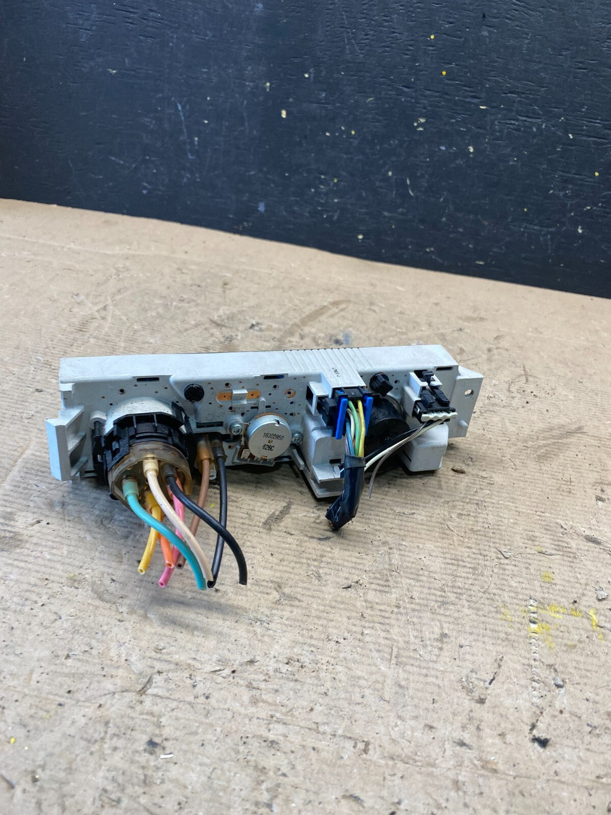 2001 - 2007 GMC Chevrolet Express 1500 Climate Control A/C N9565 DG4