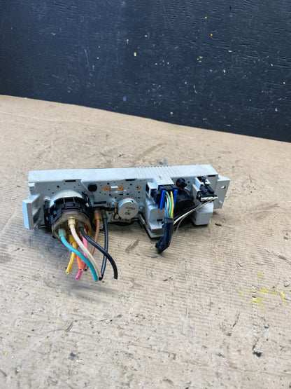 2001 - 2007 GMC Chevrolet Express 1500 Climate Control A/C N9565 DG4