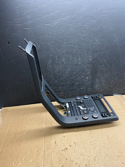 2008-2011 Volvo S80 XC70 Climate Control Radio Bezel Panel Trim AD6868 DG2