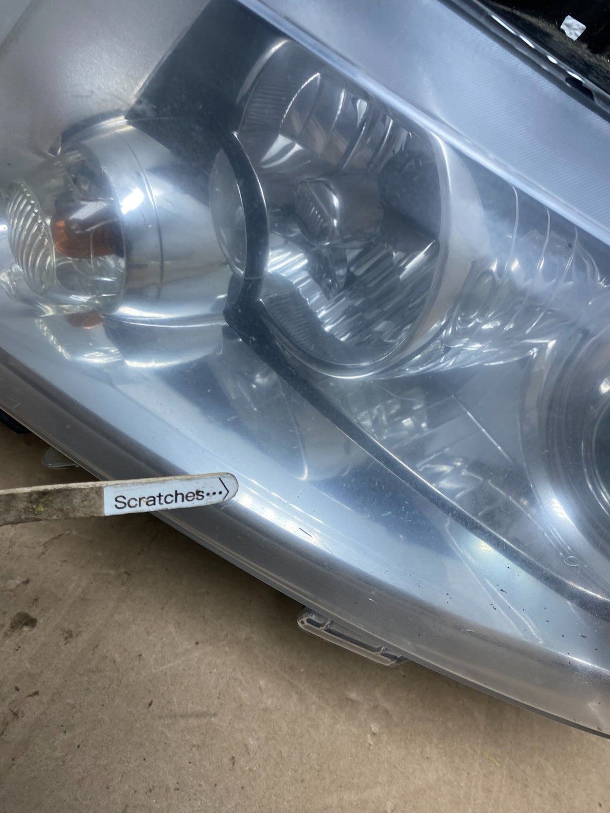 2011-2013 Jeep Grand Cherokee Left Driver LH Xenon Headlight AE5077 DW3