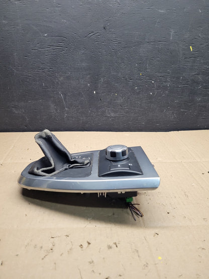 2007 - 2012 Land Rover LR2 Terrain Traction Switch OEM AT 6H52 14B596 I4977 DG12