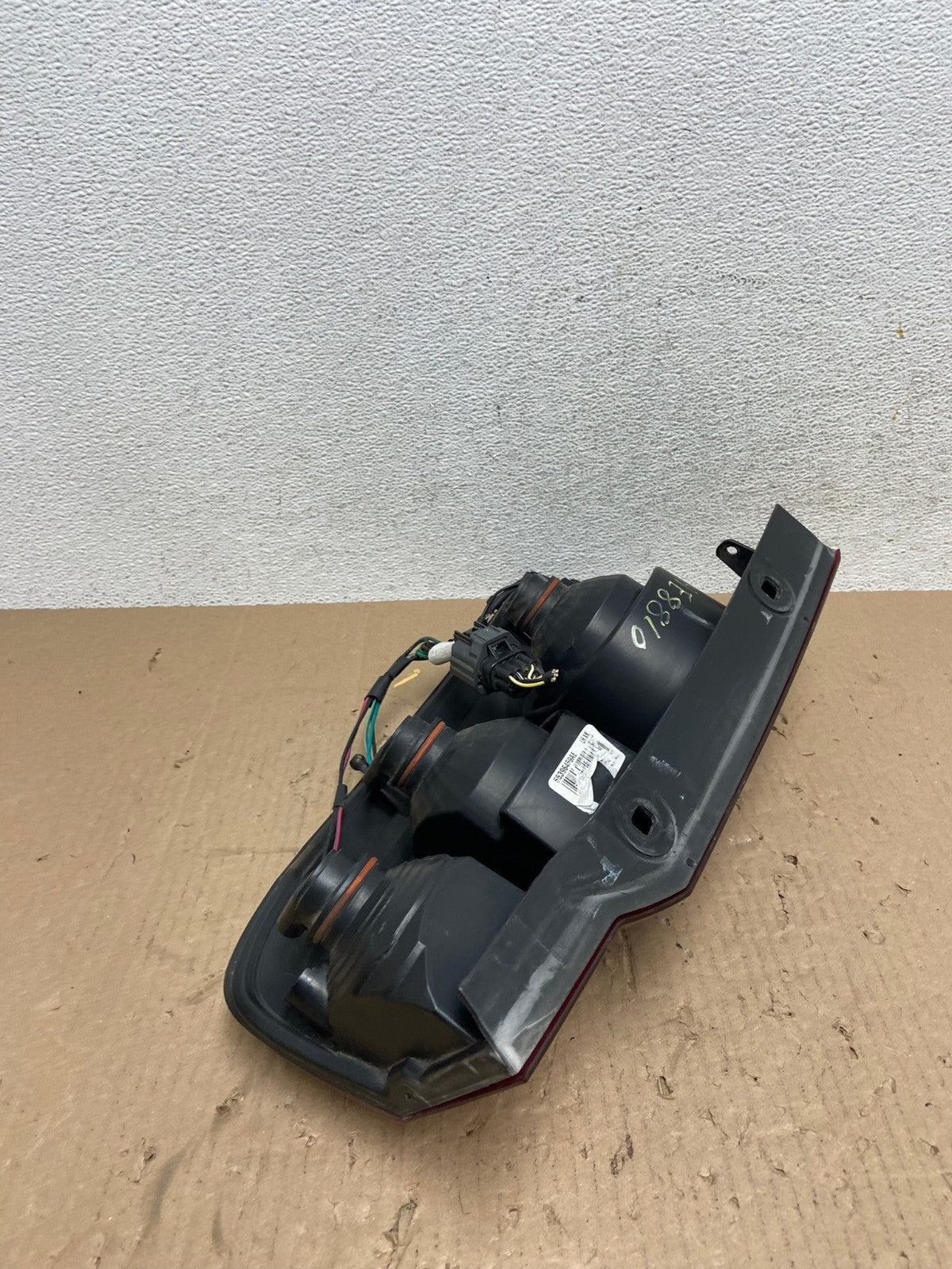 2006 to 2010 Jeep Commander Left Driver Side Tail Light AE8810 LK6