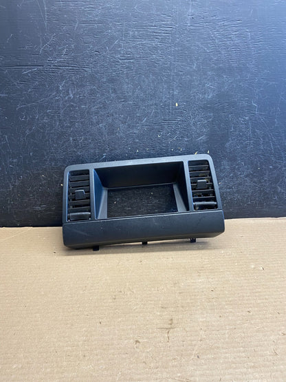 2003-2007 Nissan Murano Radio Center Console Display Bezel Air Vent OE ah1583 DG0