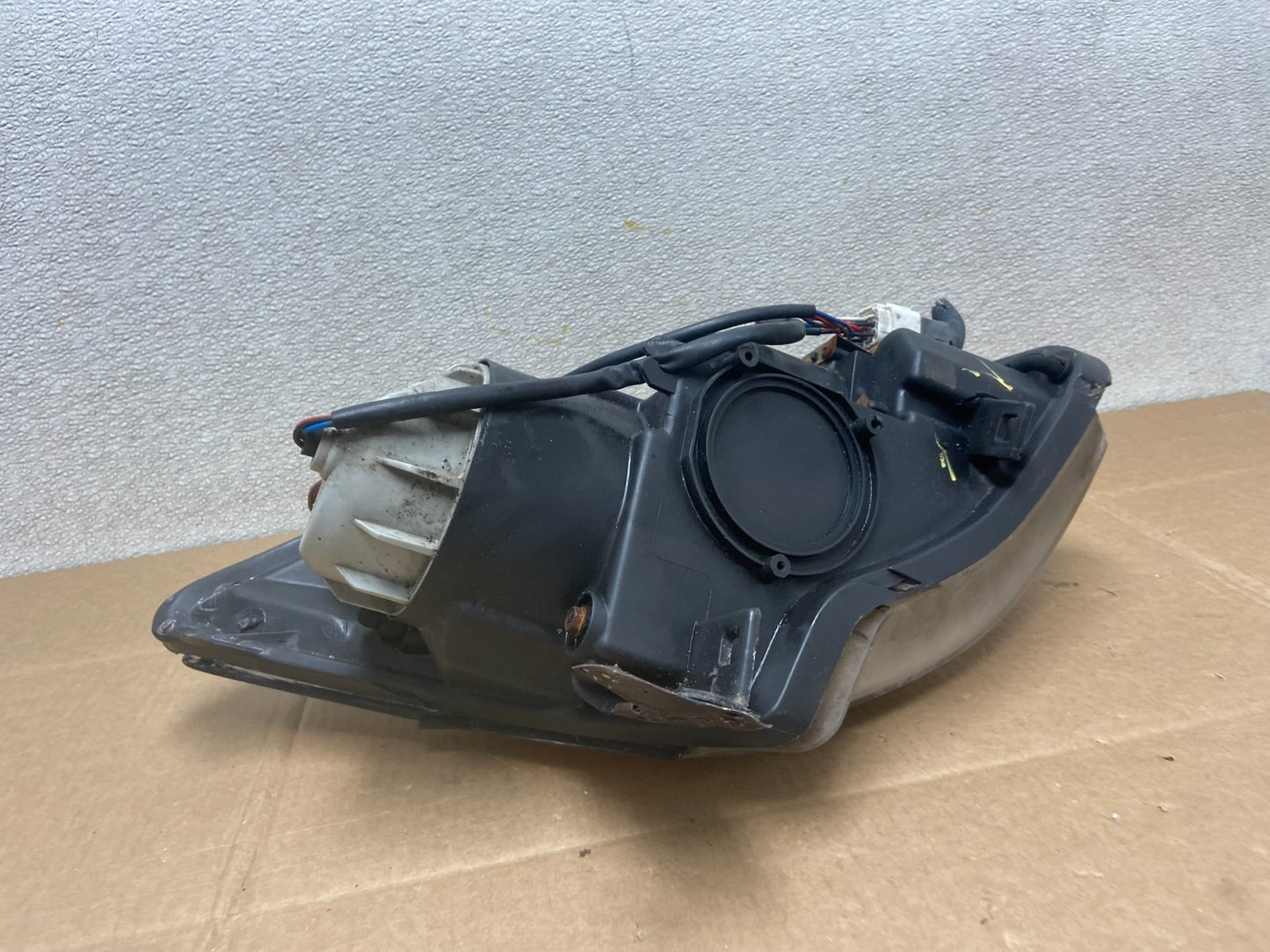 2004 to 2006 Nissan Maxima Left Driver Side Headlight Halogen Oem Y8403 DW7