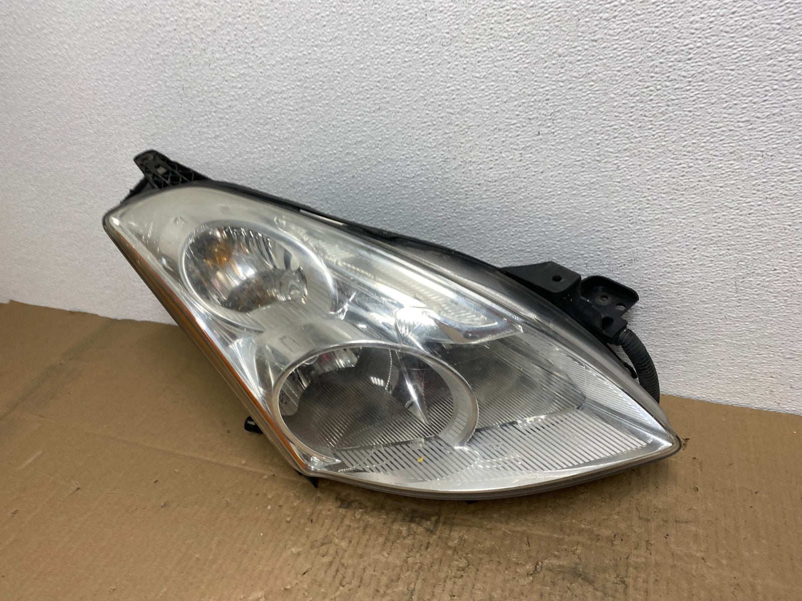 Sedan 2010 2011 2012 Nissan Altima Headlight Right Passenger Rh OEM AB8474 DW1