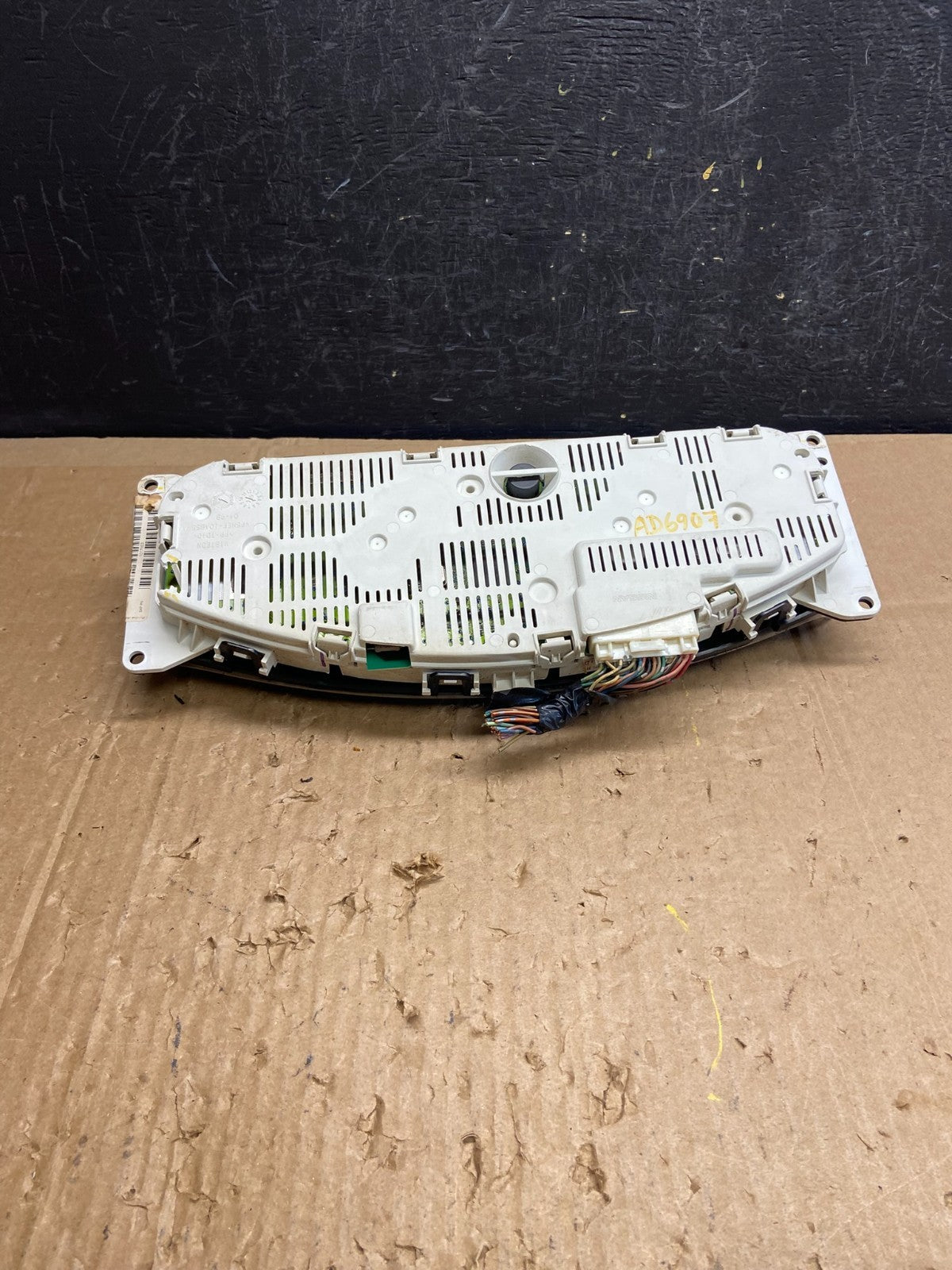 2006 2007 Nissan Xterra Speedometer Cluster Gauge AD6907 DG6