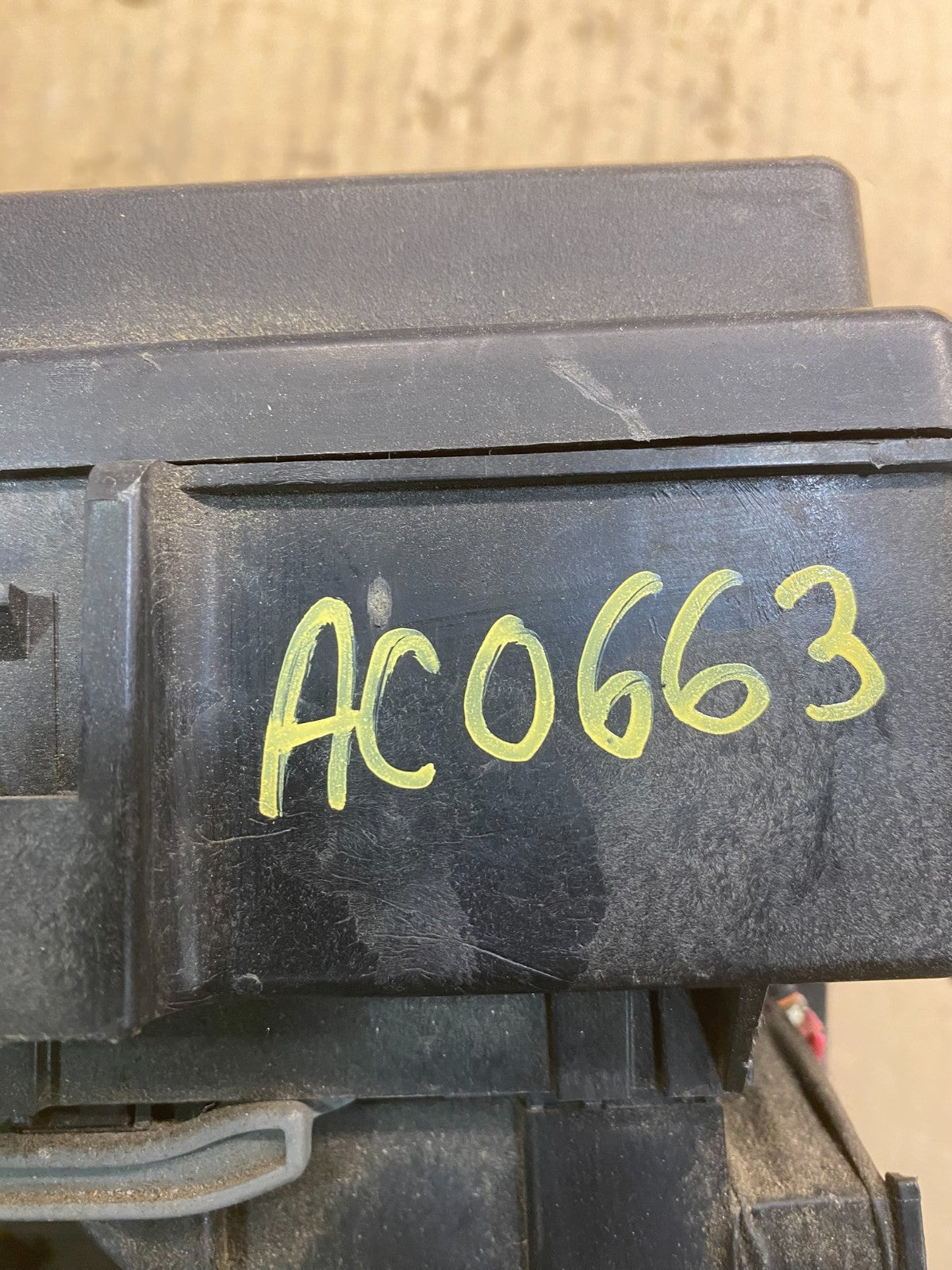 2008 Jeep Grand Cherokee Fuse Box Relay Panel 04692165ab ac0663 DG7
