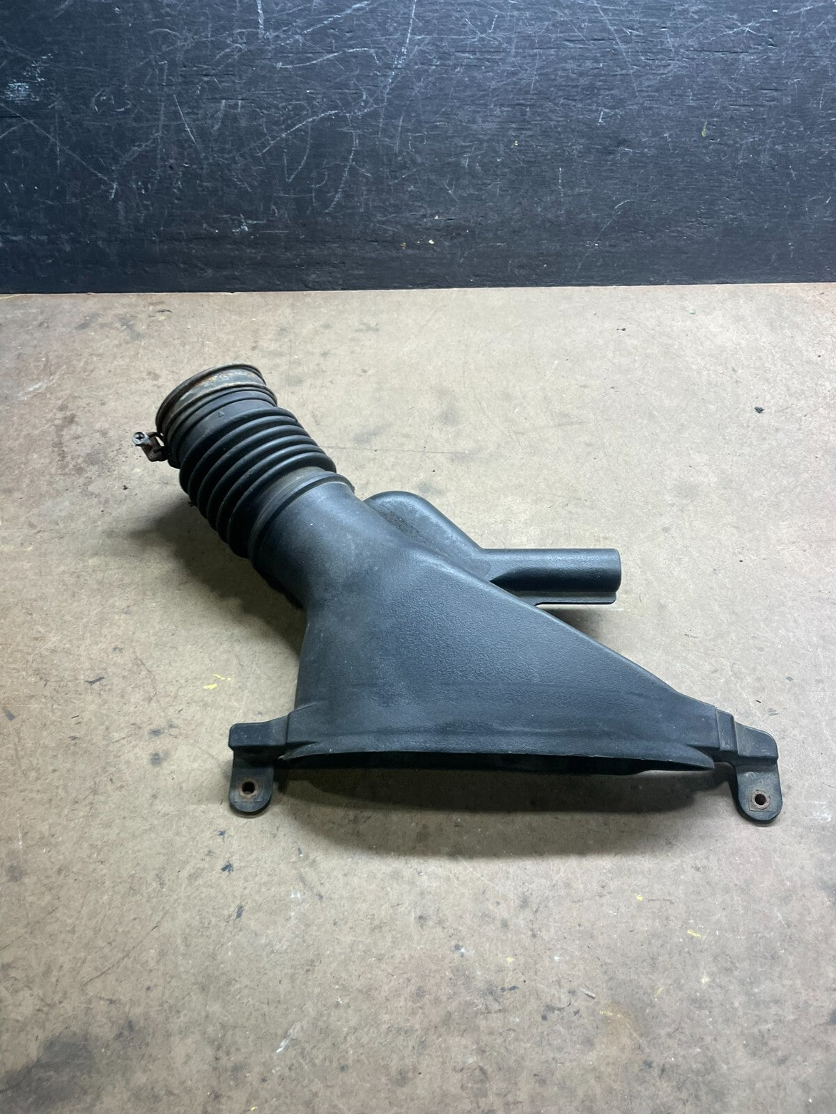 2008 to 2011 Toyota Highlander Air Inlet Cleaner 17751-20060 M5145 PS1