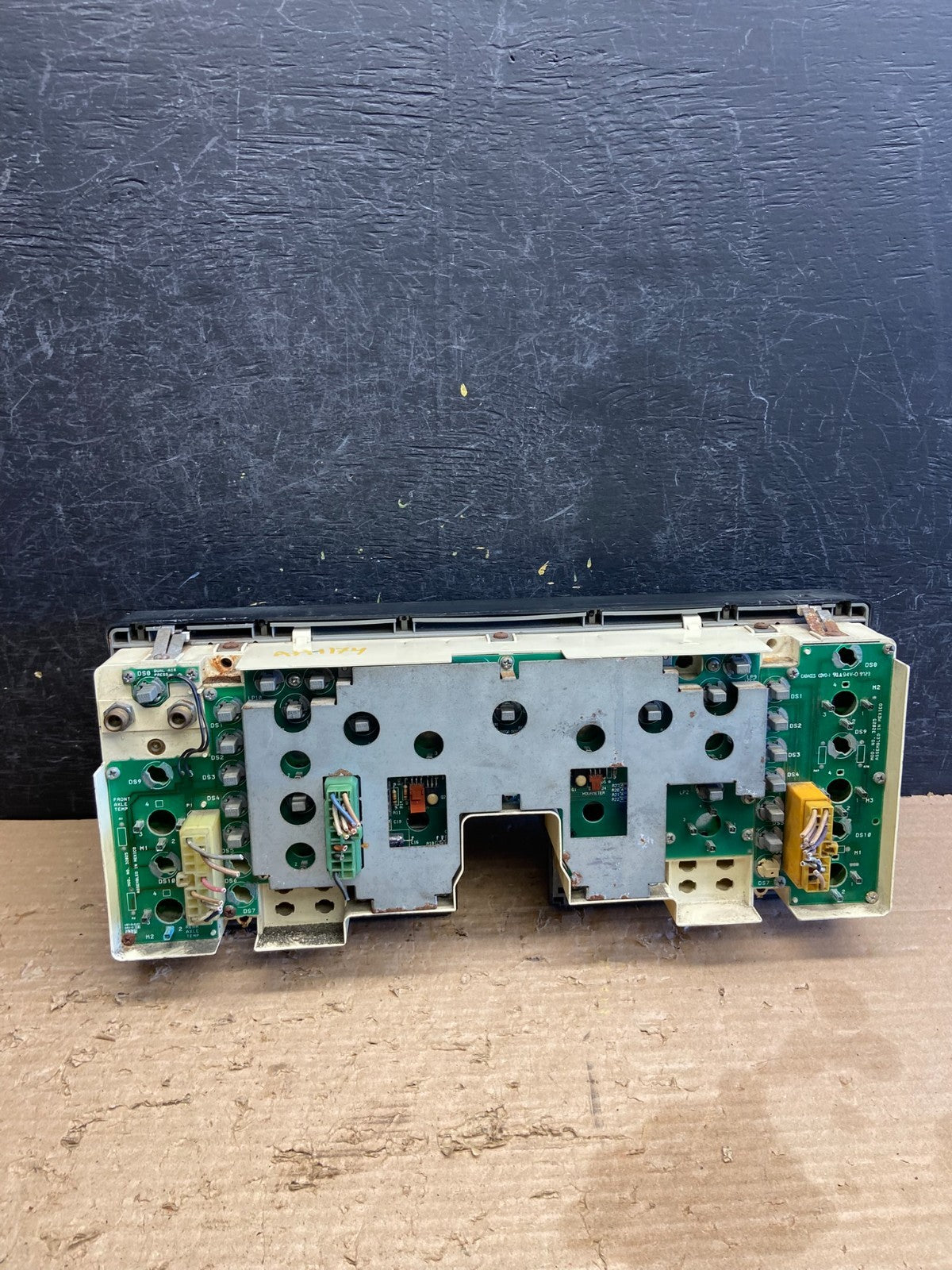 1991 to 2004 International Truck Semi Speedometer Gauge Cluster AH11744