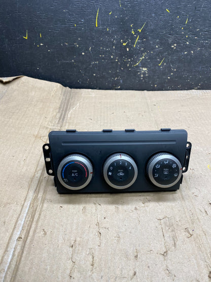 2009 - 2013 Mazda 6 A/C Manual Climate Control Panel X5823 DG0
