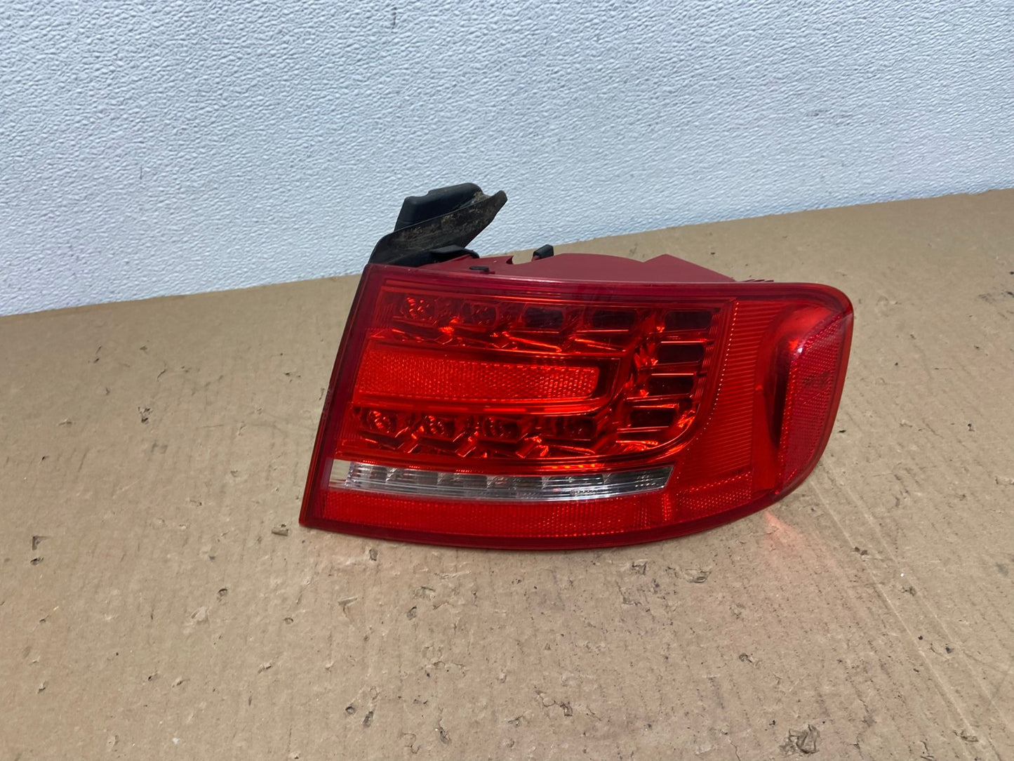 2009 to 2012 Audi A4 Sedan Right Passenger Rh Side LED Tail Light Oem AB6711 LK0