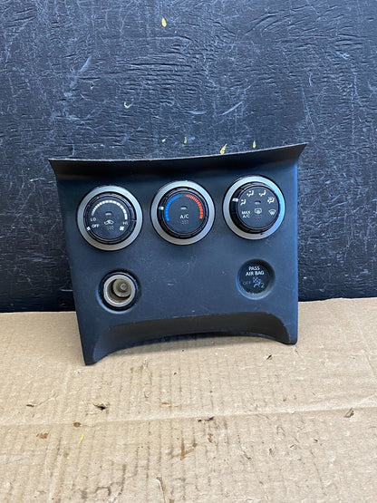 2011 to 2015 Nissan Rogue Heater Temperature AC Climate Control AC9557 DG0