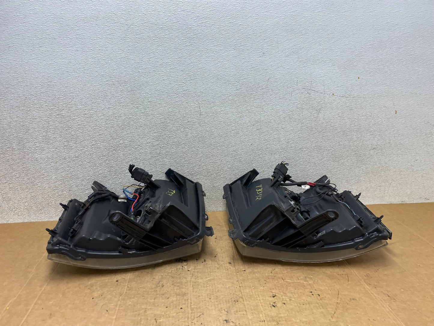 2007 to 2014 Chevrolet Silverado Left+Right Side Black Headlights Oem T3342 DW12
