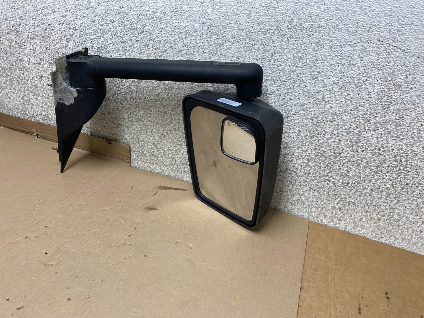2003 to 2017 Chevrolet Express Savana Left Driver LH Side View Mirror U0949 DG8