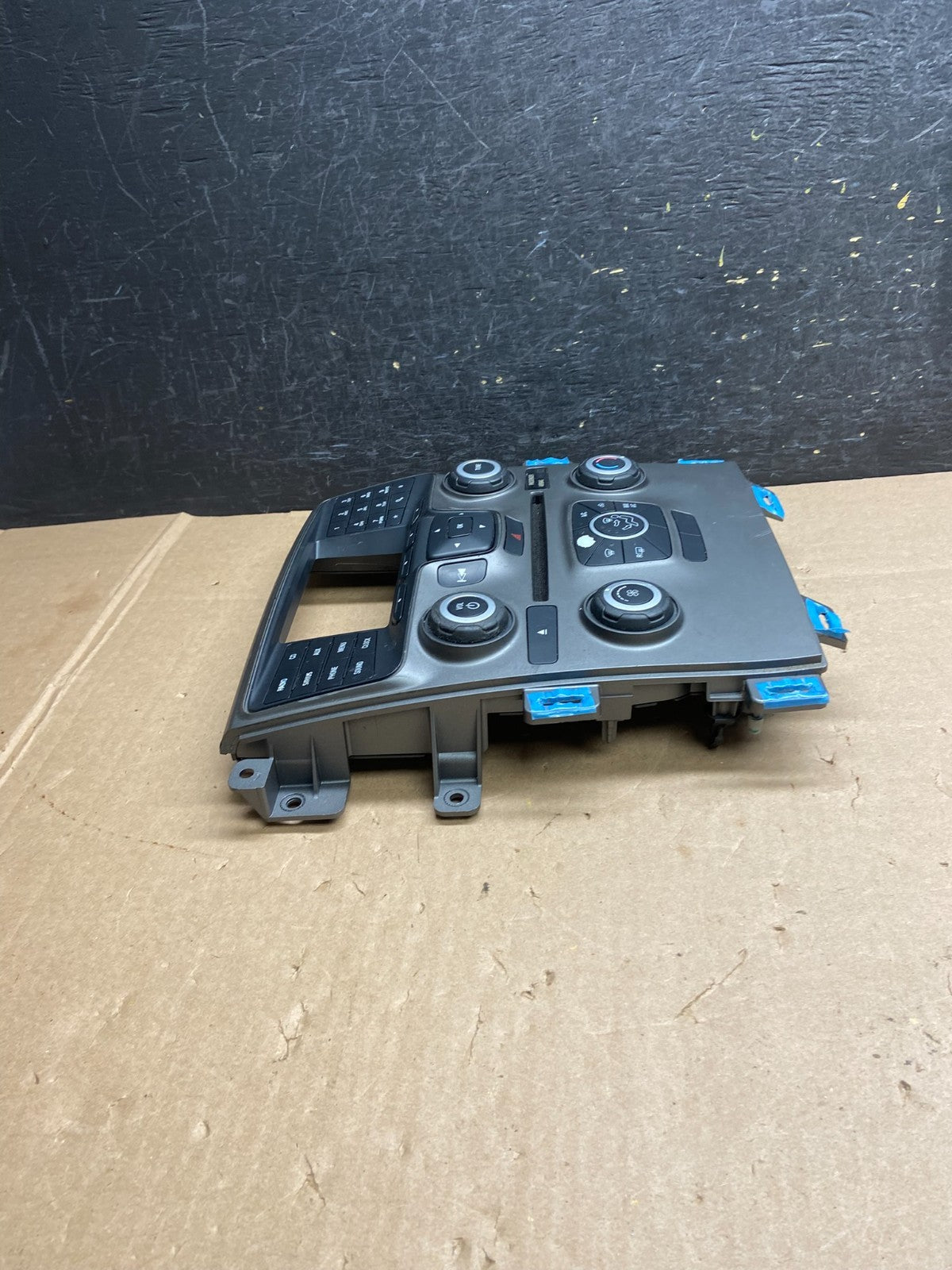 2011-2014 Ford Edge Heater Climate Control Radio CD Control Dash Bezel AI6344 DG1