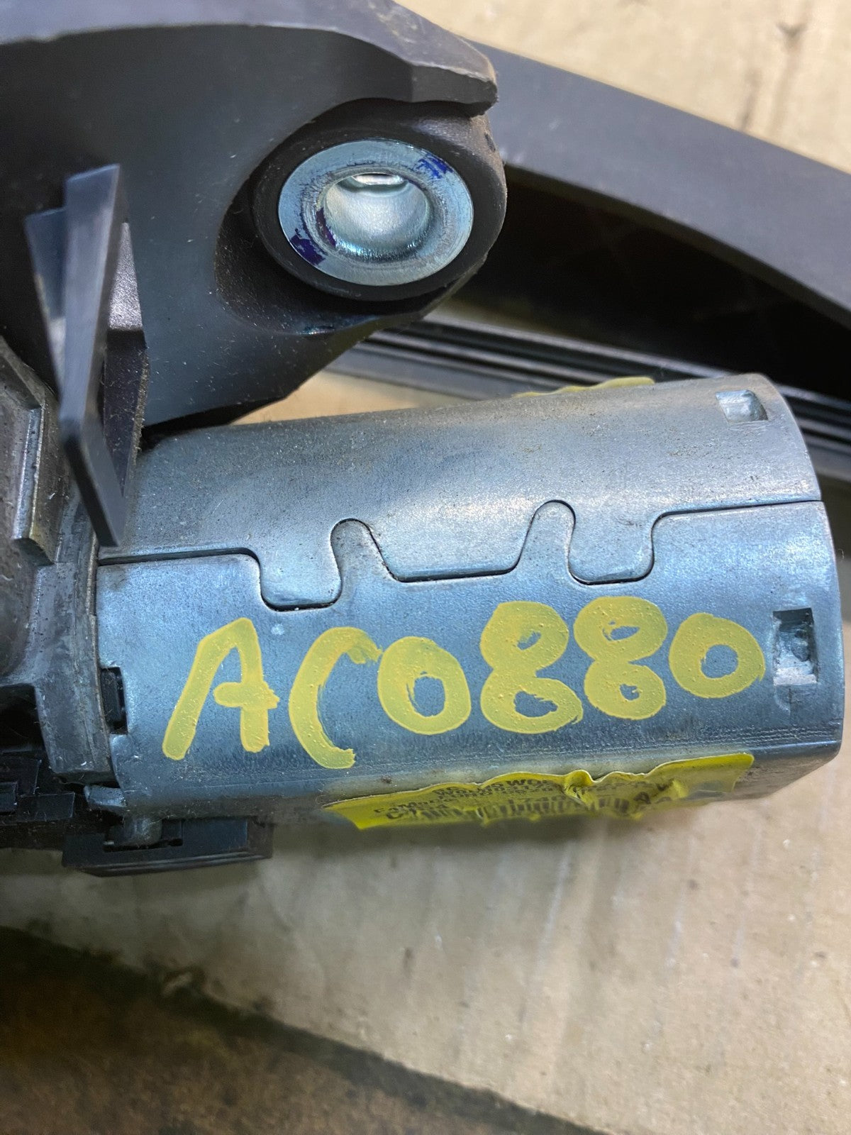2013 to 2019 Ford Escape Rear Windshield Wiper Motor OEM AC0880 DG7