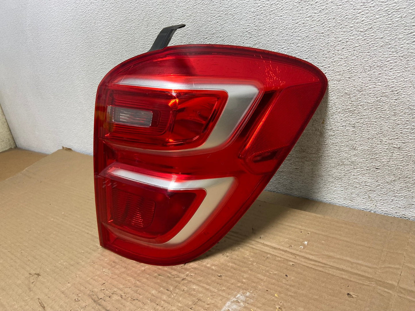 2016 to 2017 Chevrolet Equinox Right Passenger RH Side Tail Light AG9063 LK2