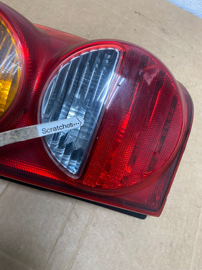 2002 2003 2004 Jeep Liberty Right Passenger Rh Side Tail Light AD5357 LK3