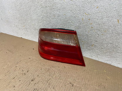 2000-2002 Mercedes-Benz E-Class E430 E320 Left Driver LH Tail Light AH5983 LK2