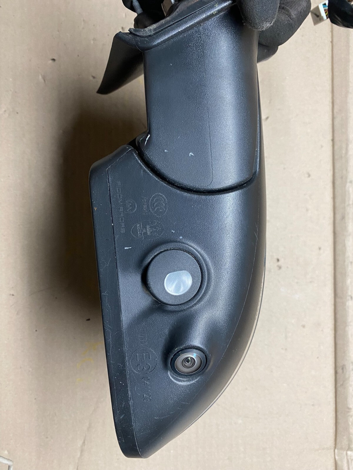 2014 - 2017 Maserati Quattroporte Left Driver View Mirror Blind Camera C5616 C4
