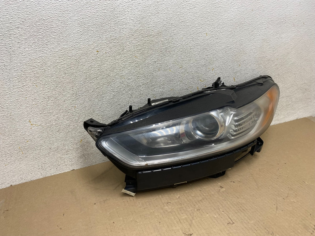 2013 to 2016 Ford Fusion Left Driver Lh Side Headlight AH6781 DW1